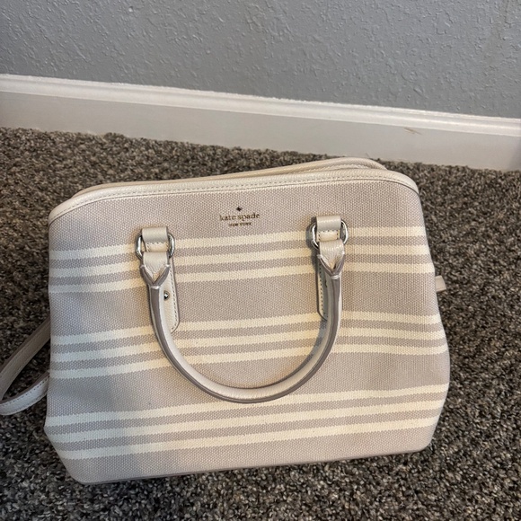 Kate Spade Purse - Picture 1 of 4